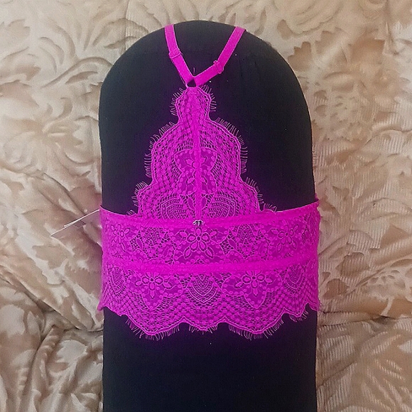 Pink Victoria Secret bra - Picture 4 of 4